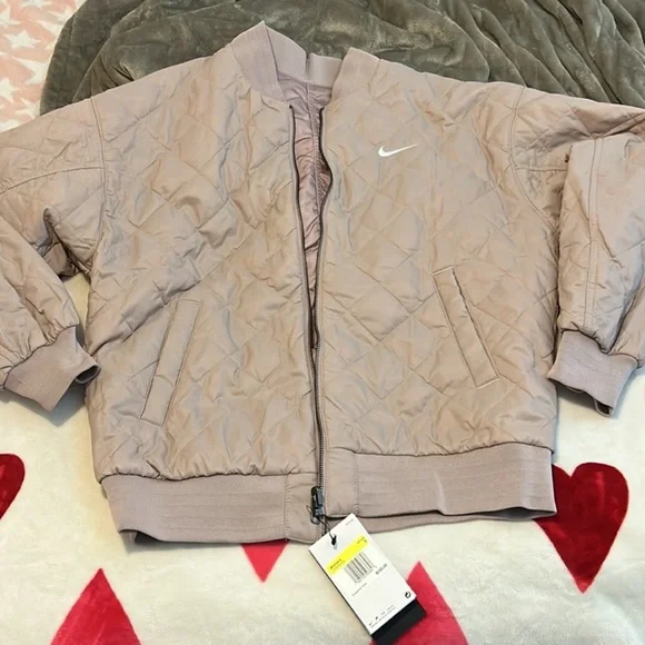 NIKE WOMEN’S REVERSIBLE VARSITY BOMBER JACKET - Picture 8 of 10